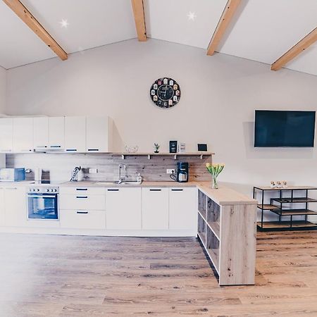 Grosse Ferienwohnung Mit Balkon Und Perfekter Lage Eggenthal Exteriér fotografie